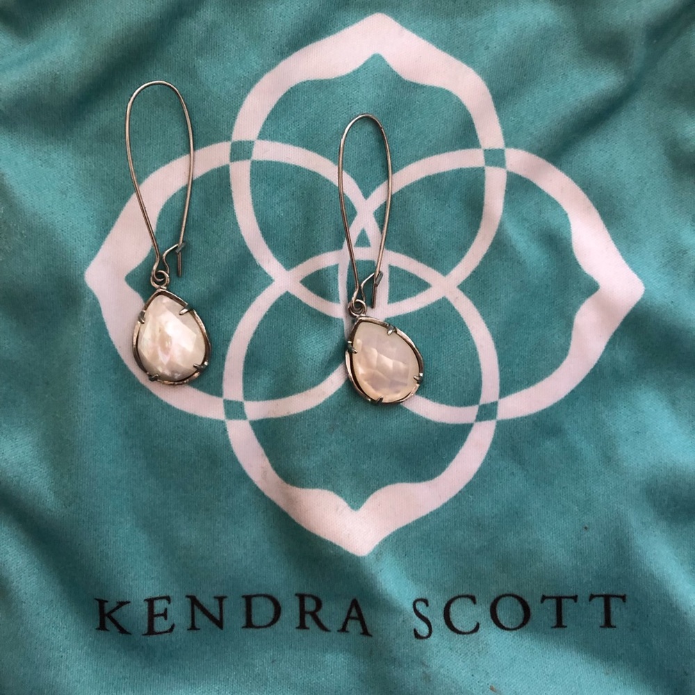 Kendra Scott drop Ellington earrings Ivory Pearl